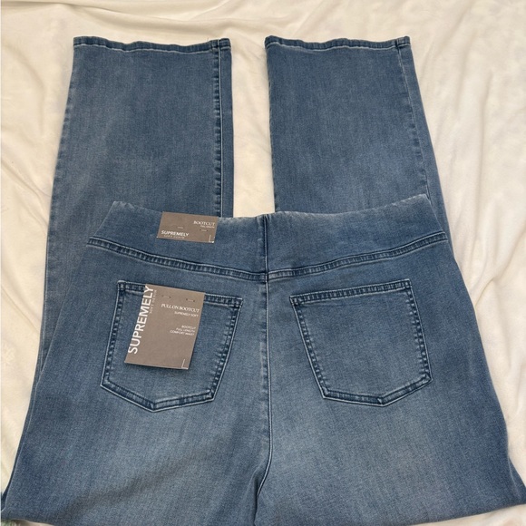 Soft Surrounding, Classic Blue Women's Pull-on Jeans, Large - Picture 9 of 15